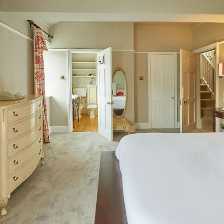 Host & - The Old Post Office * Burnsall